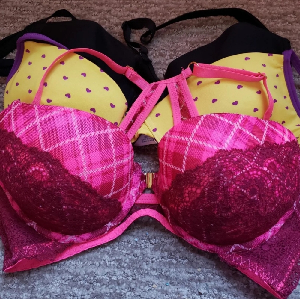 Lot of 3 bras 34C